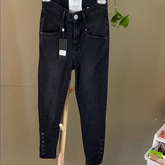 One Teaspoon Black Skinny Jeans - Picture 3 of 9